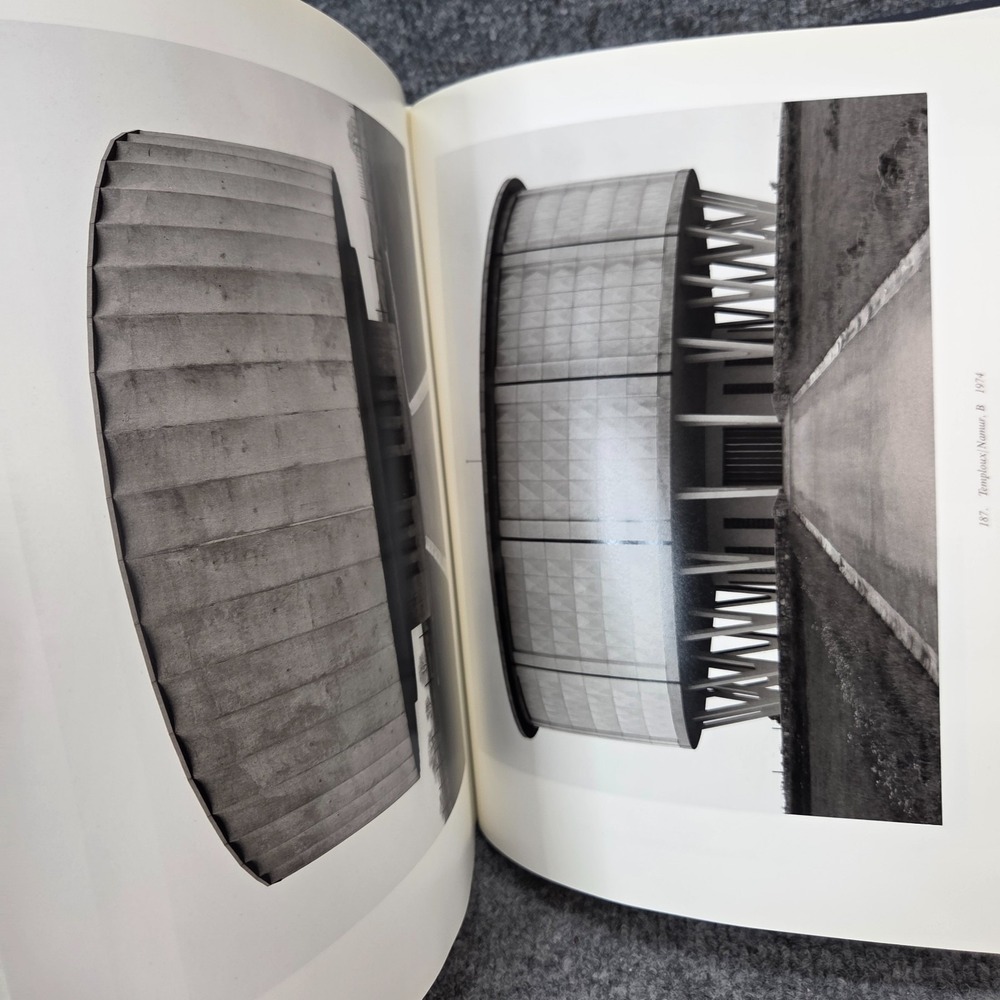 WATER TOWERS by Bernd and Hilla Becher 1989, HARDCOVER 2nd printing No Dust Jack - Picture 16 of 16